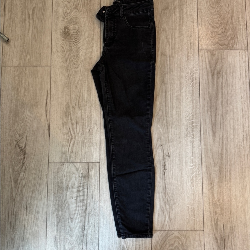 Maurices Women's Black Skinny Jeans